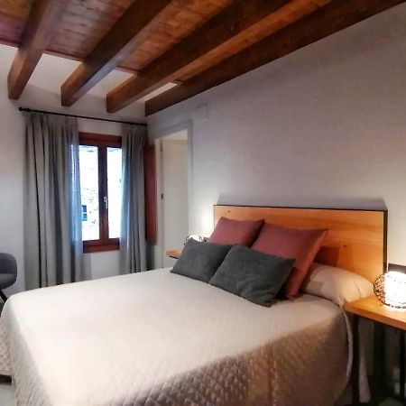 Apartament "El Castell" Casa Rural Cal Rialla Llivia Esterno foto