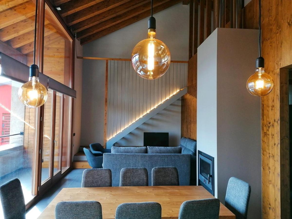 Apartament "El Castell" Casa Rural Cal Rialla Llivia Esterno foto
