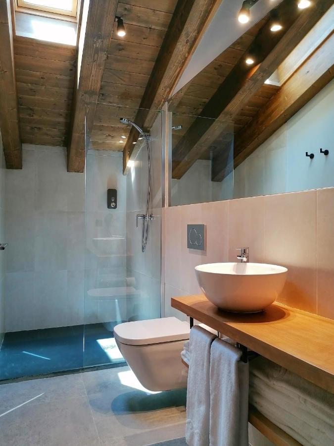 Apartament "El Castell" Casa Rural Cal Rialla Llivia Esterno foto